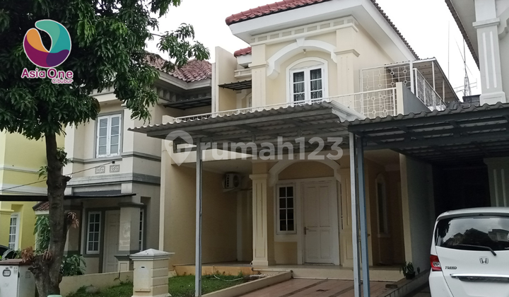 Rumah Cantik dan Rapi Legenda Wisata, Jakarta Timur
