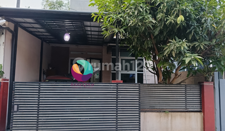 Rumah 2 Lantai Bagus SHM di Bukit Golf Cibubur, Bekasi