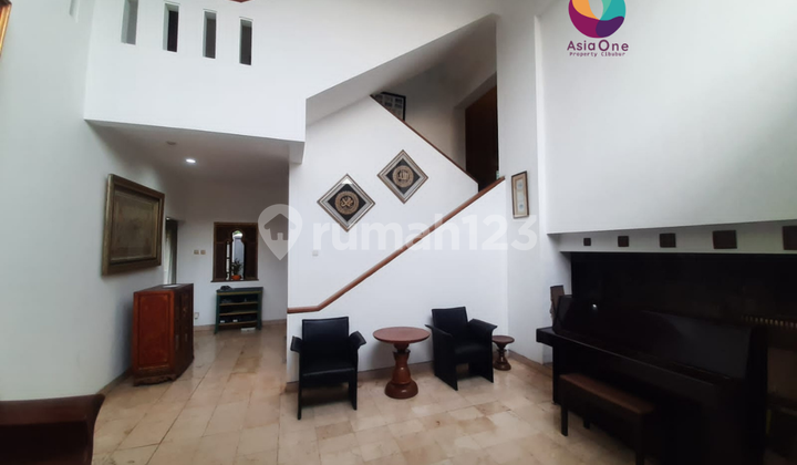 Rumah Megah 2 Lantai SHM di Citra Grand Cibubur, Jakarta Timur 2