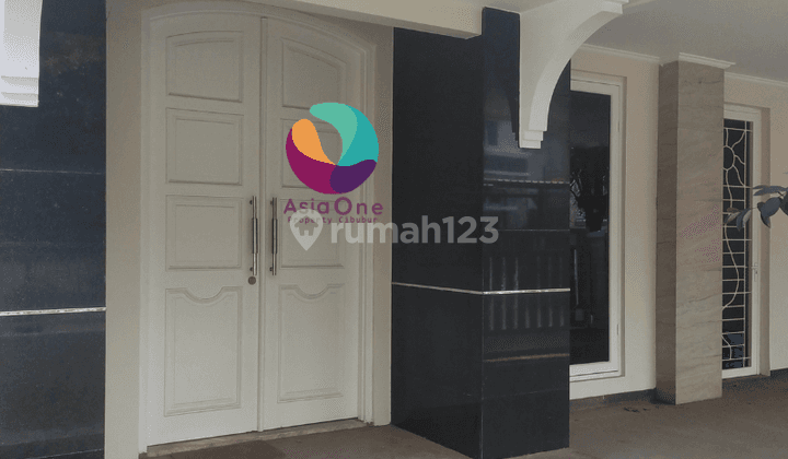 Rumah Mewah 2 Lantai SHM di Citra Grand Cibubur, Jakarta Timur 2