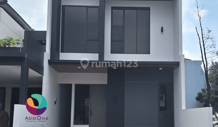 Rumah Baru Modern SHM di Kota Wisata Cibubur, Jakarta Timur 1