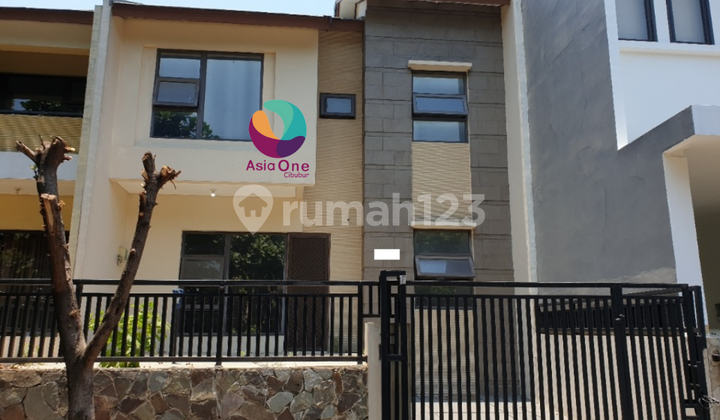 Rumah Nyaman 2 Lantai di Cibubur Residence, Jakarta Timur