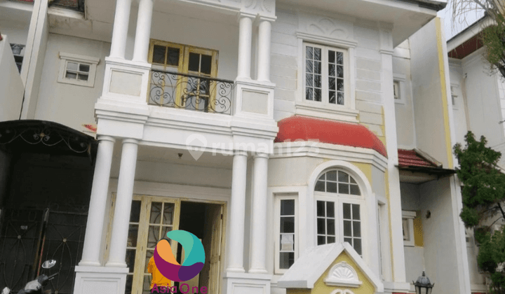 Rumah Cantik Dan Rapi Siap Huni di Kota Wisata Cibubur, Jakarta Timur 1