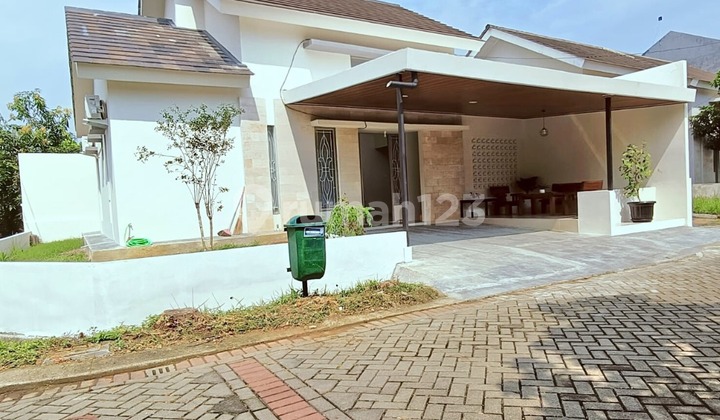 Semi-Furnished Hook House with SHM in Citra Indah, Cileungsi, Bogor Semi-Furnished Hook House with SHM in Citra Indah, Cileungsi, Bogor