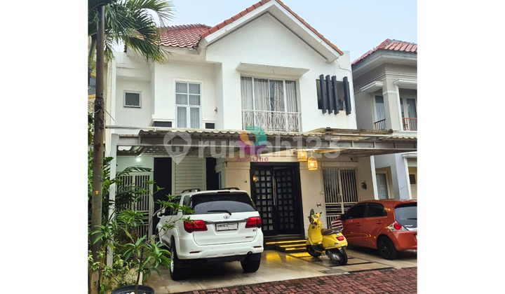 Rumah Cantik SHM dengan Private Pool di Cluster Favorit