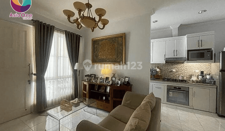 Rumah Cantik Modern SHM Kota Wisata, Jakarta Timur 2