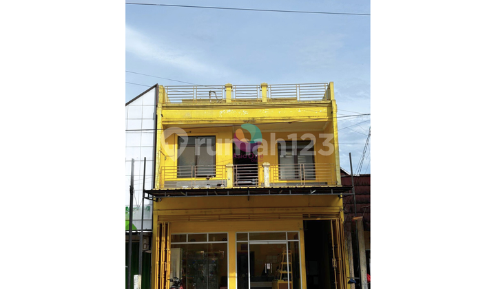 2.5-Story Ruko Neat Ready to Use SHM Near Toll Gate 2