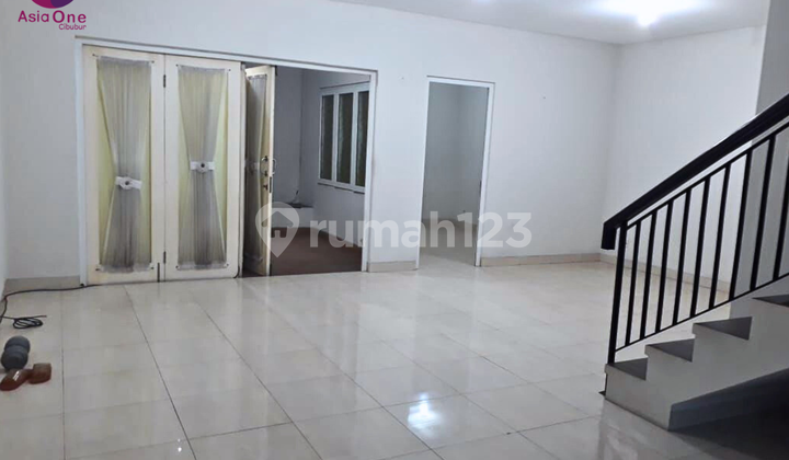 Neat Ready-to-Occupy House Raffles Hills, East Jakarta