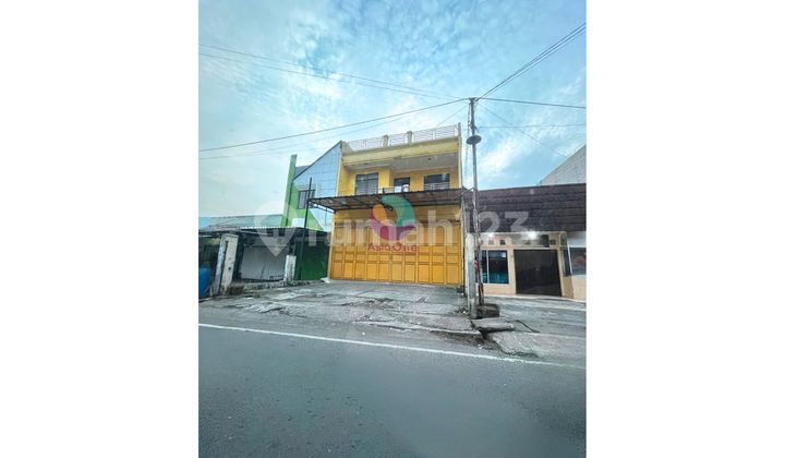 2.5-Story Ruko Neat Ready to Use SHM Near Toll Gate