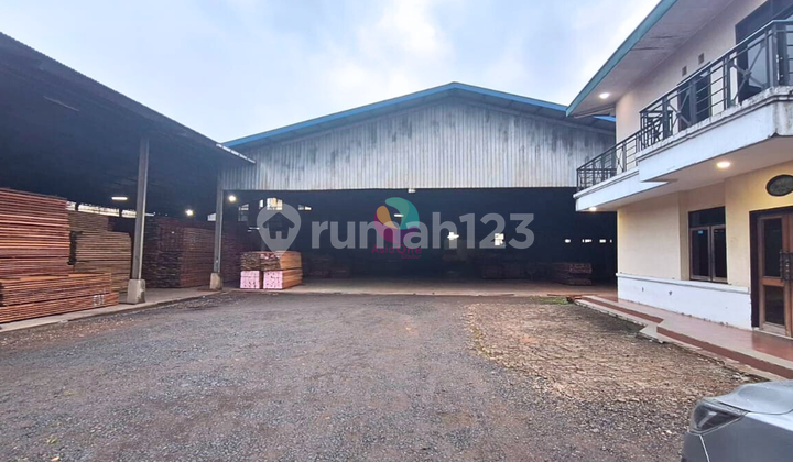 Gudang Rapi Siap Pakai Dekat Pintu Toll SHM di Pinggir Jl. Raya Narogong Gudang Rapi Siap Pakai Dekat Pintu Toll SHM di Pinggir Jl. Raya Narogong