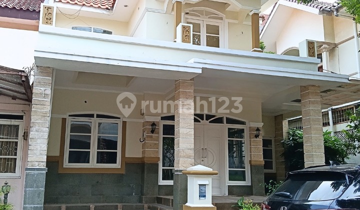 Renovated Ready-to-Occupy House with SHM in Kota Wisata, East Jakarta Renovated Ready-to-Occupy House with SHM in Kota Wisata, East Jakarta