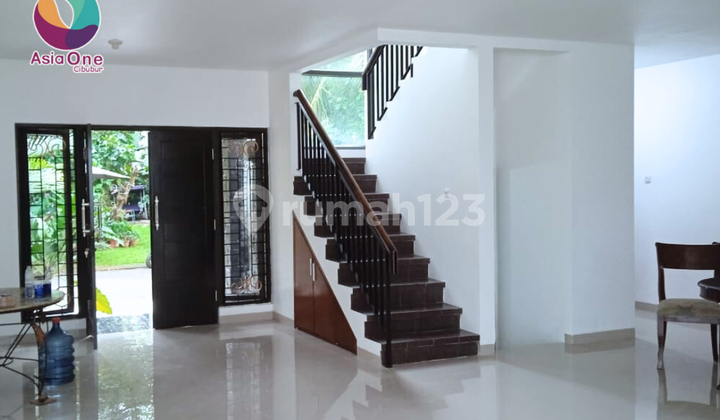 Rumah Rapi Siap Huni Raffles Hills, Jakarta Timur Rumah Rapi Siap Huni Raffles Hills, Jakarta Timur