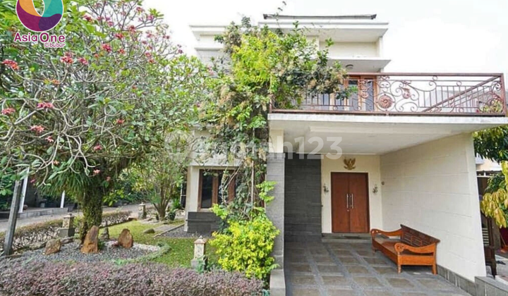Rumah Mewah Semi Furnished Hook Cibubur Country, Bogor 1