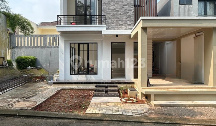 Rumah Cantik Terenovasi SHM Kota Wisata, Bogor