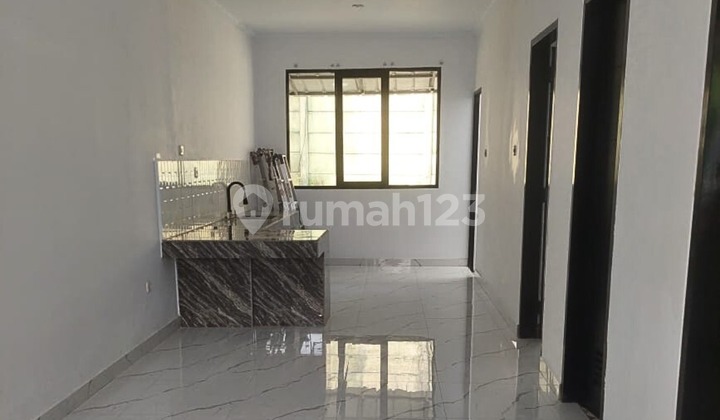 Rumah Siap Huni Terenovasi Kota Wisata, Jakarta Timur 2