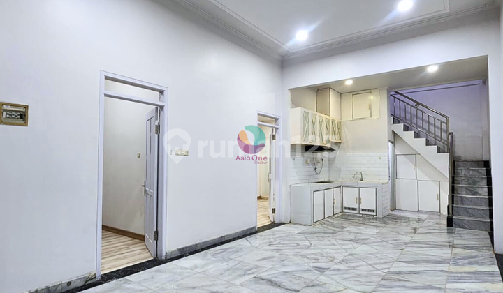 Beautiful Modern Renovated SHM House Ready to Occupy 2