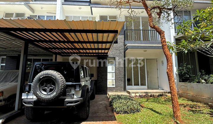 Rumah Rapi 2 Lantai SHM Cibubur Country, Bogor