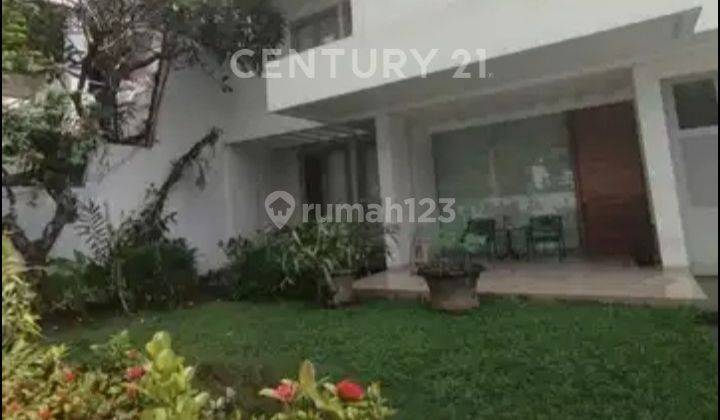 Di Jual Rumah Mewah Dengan Kolam Renang Di Taman Kebon Jeruk Jakb 1