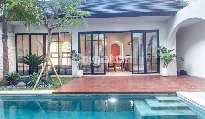 Villa Mewah Full Furnish Dengan Design Mediterania Dekat Bandara 1