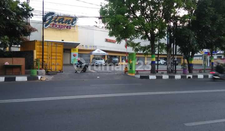 Jual Cepat Gedung Ex. Supermarket Hitung Tanah Di Phh.mustofa Jual Cepat Gedung Ex. Supermarket Hitung Tanah Di Phh.mustofa