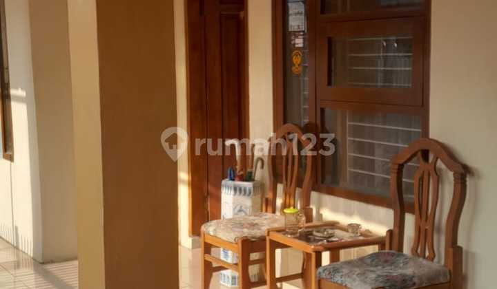 tampak depan jual cepat rumah siap huni