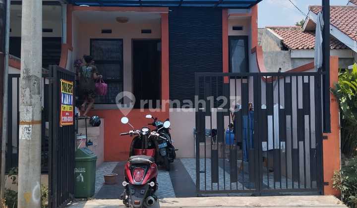 For sale, a comfortable and serene house in the Pasirwangi complex, Ujungberung, Bandung city.