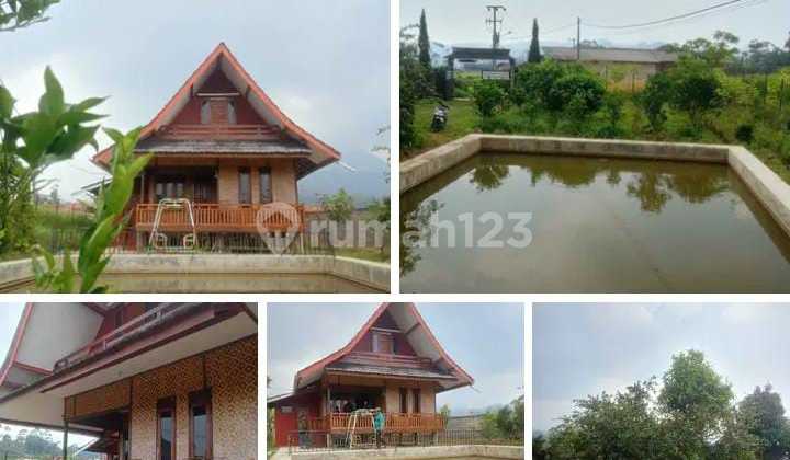FISH POND VILLA READY TO OCCUPY IN CIWIDEY FOR FAMILY GATHERINGS