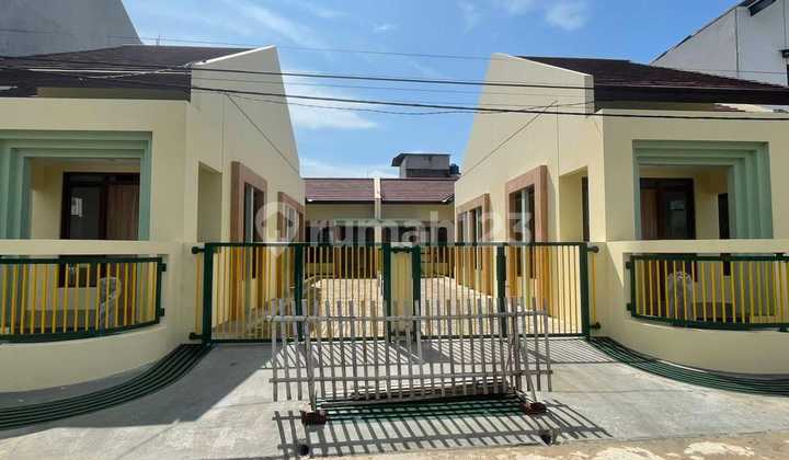 New house in Cisaranten Arcamanik. The cheapest in its class.. around 650 million.