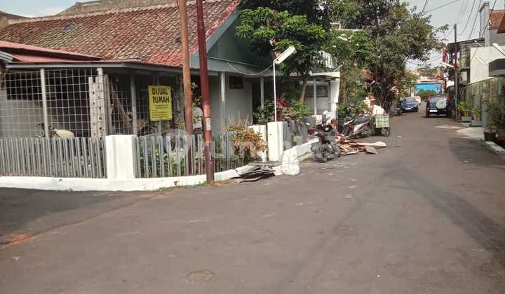 Jual Rumah siap huni Komplek Cibolerang Indah bandung