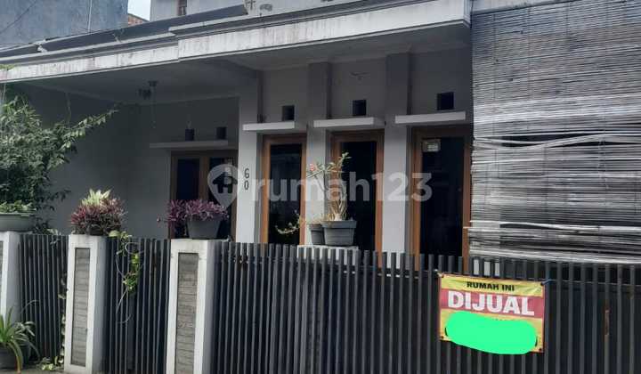 Dijual cepat rumah dengan lokasi strategis Komplek Margahayu Raya