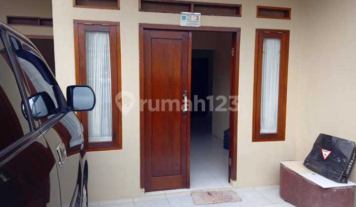 Rumah Hook Nempel Reni Jaya Pamulang Tidak Banjir 2