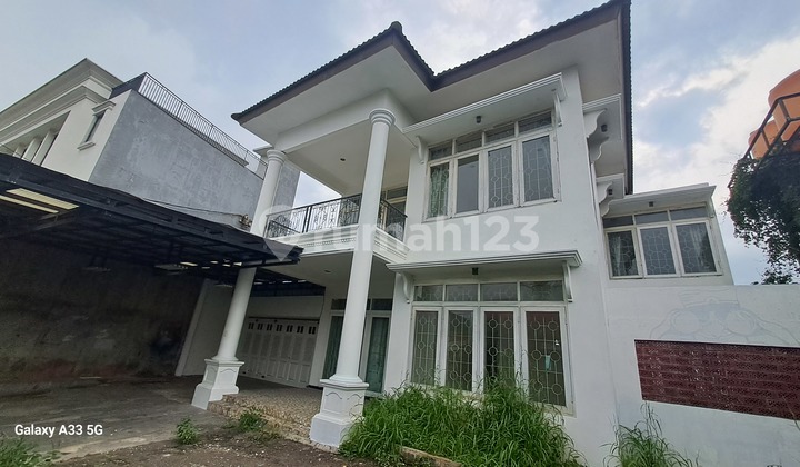 Rumah Tingkat Megah Butuh Renov Dekat Mrt Cipete