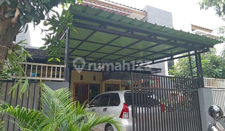 Rumah Asri Dalam Komplek Pondok Cabe