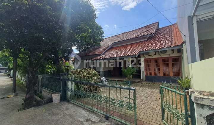 Old House Asri Duren Tiga Pancoran For Sale Fast Old House Asri Duren Tiga Pancoran For Sale Fast