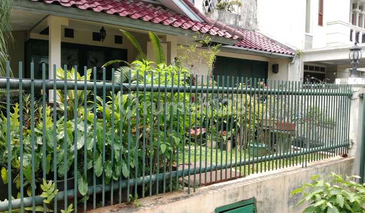 Dijual Murah Rumah Dalam Komplek Dekat Mall Cinere