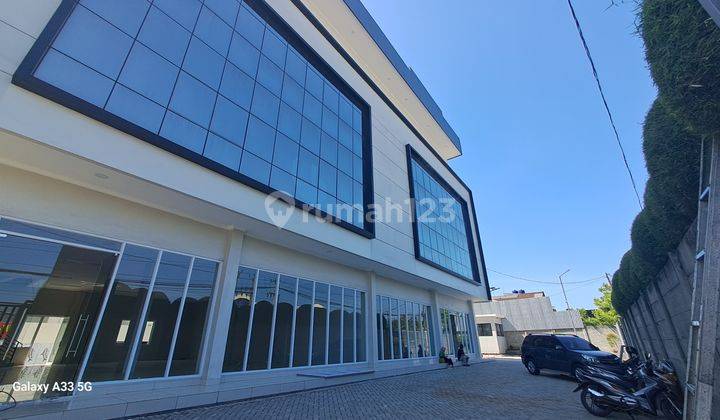 Gedung Kantor 4 Lantai Pinggir Jalan Raya Dekat Tol Citeureup Dan Sentul 1