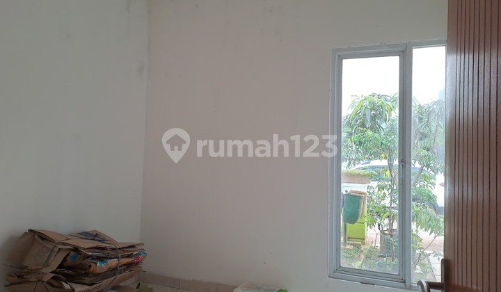Rumah Komplek Perumahan di Sawangan Rumah Komplek Perumahan di Sawangan