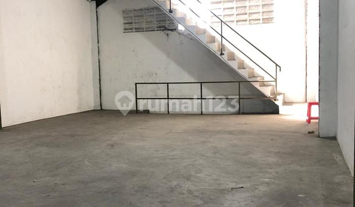 For Rent: Ready-to-Use 400m Warehouse on Kapuk Raya