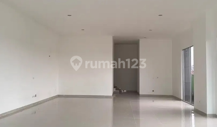 FOR RENT: WALLSTREET PIK2 SOHO SHOPHOUSE 2
