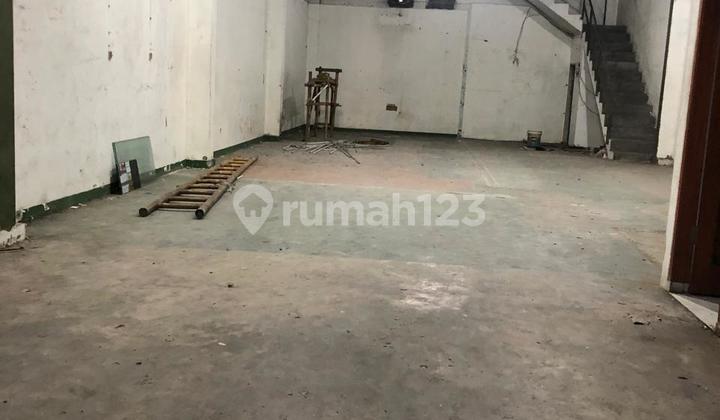 For Rent: Ready-to-Use 400m Warehouse on Kapuk Raya