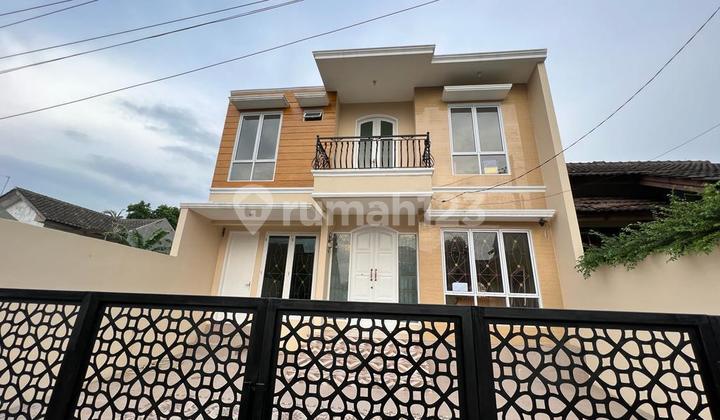Quick Sale Strategic House Near Harjmukti LRT Cibubur Ready to Live In