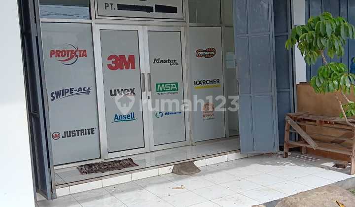 Strategic Ready-to-Use Adjacent Shop-House for Rent in Cikeas Near Brimob 2