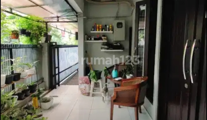 Quick Sale: Strategic House and Boarding House in Kebayoran Lama, Ready to Occup 2