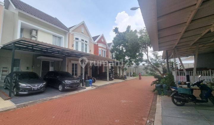 Rumah dengan kamar banyak dan semi furnish di gading serpong  2