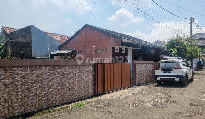 Rumah 2 Kamar Dekat Stasiun Kereta Api Cilebut  Bogor Disewakan Rumah 1