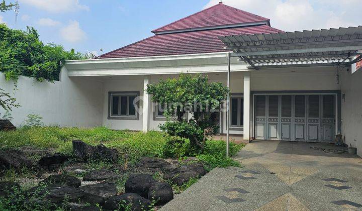 Rumah Bagus SHM di Jalan Dr. Cipto Mangunkusumo No. 81, Pekiringan, Kesambi, Kota Cirebon, Jawa Barat, Indonesia, 45131, Cirebon Kota