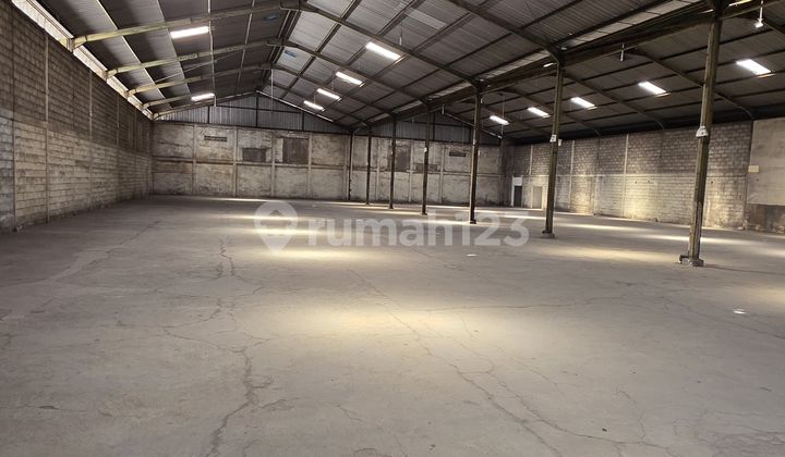 For Rent Warehouse at Jl. Raya Plumbon No.22, Plumbon, Cirebon, 45155, Cirebon City 2160.0 m² Unfurnished HGB For Rent Warehouse at Jl. Raya Plumbon No.22, Plumbon, Cirebon, 45155, Cirebon City 2160.0 m² Unfurnished HGB
