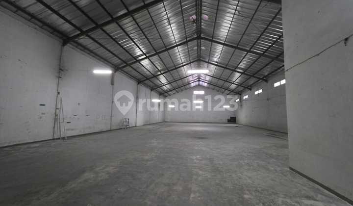 Warehouse at Jl. Kalijaga No. 72, Pegambiran, Lemahwungkuk, Cirebon City, West Java, Indonesia, 45113, Cirebon City 1000.0 m² HGB Warehouse at Jl. Kalijaga No. 72, Pegambiran, Lemahwungkuk, Cirebon City, West Java, Indonesia, 45113, Cirebon City 1000.0 m² HGB