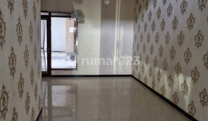 Rumah Shm Disewakab di Kompleks Taman Cipto, Perumahan Taman Cipto Blok C1 No. 3a, Sutawinangun, Kedawung, Cirebon, Jawa Barat, Indonesia, 45153, Cirebon Kota Butuh Minim Renovasi 2