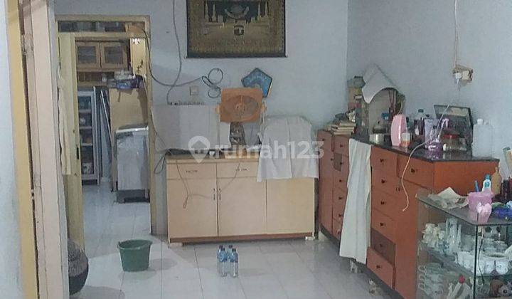 Rumah 1,5 Lantai Dekat Bandara di Duta Taman Bandara, Tangerang 2